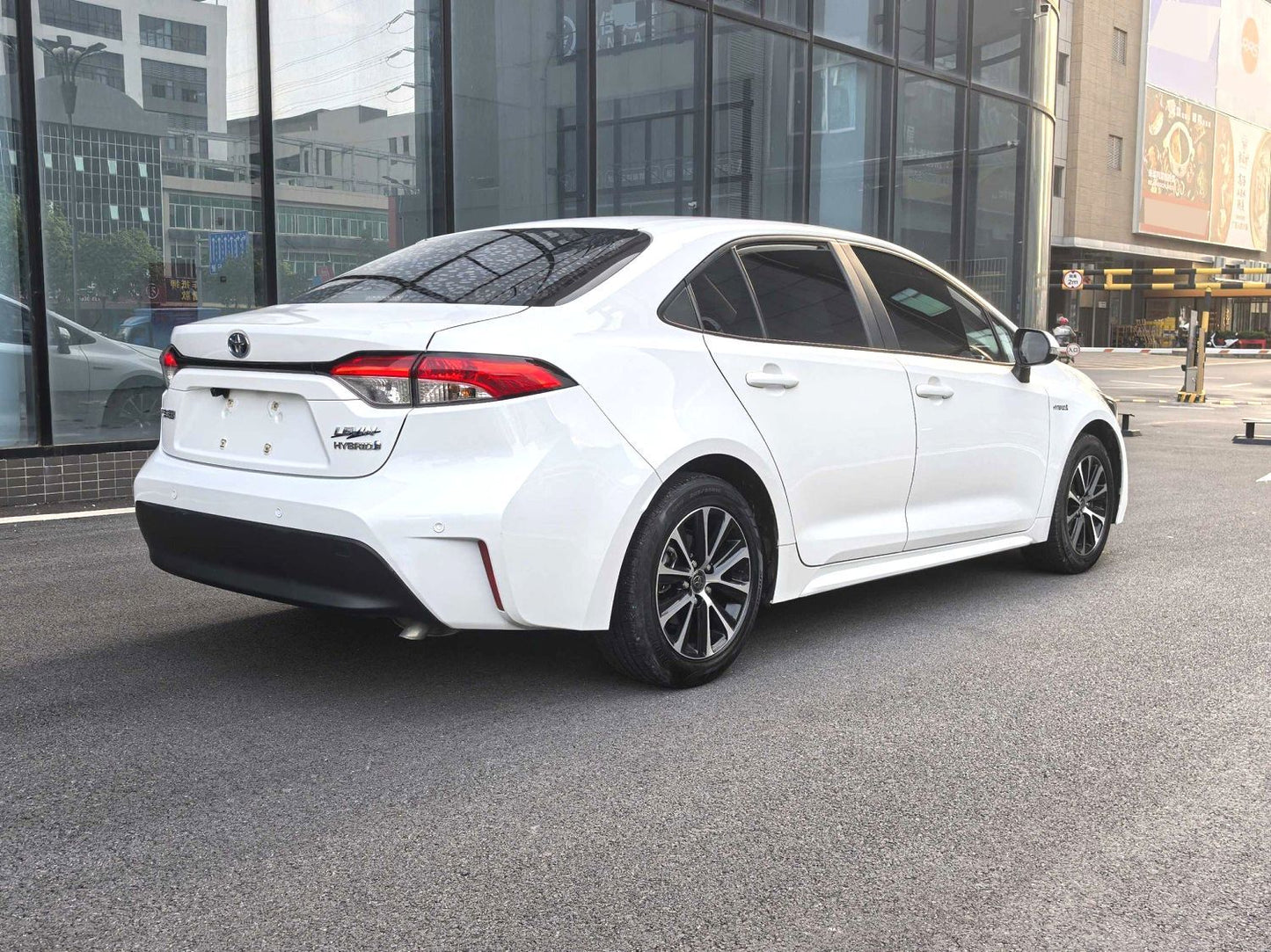 Toyota 2023 Levin Hybrid 1.8L CVT Smart Hybrid Leading Edition