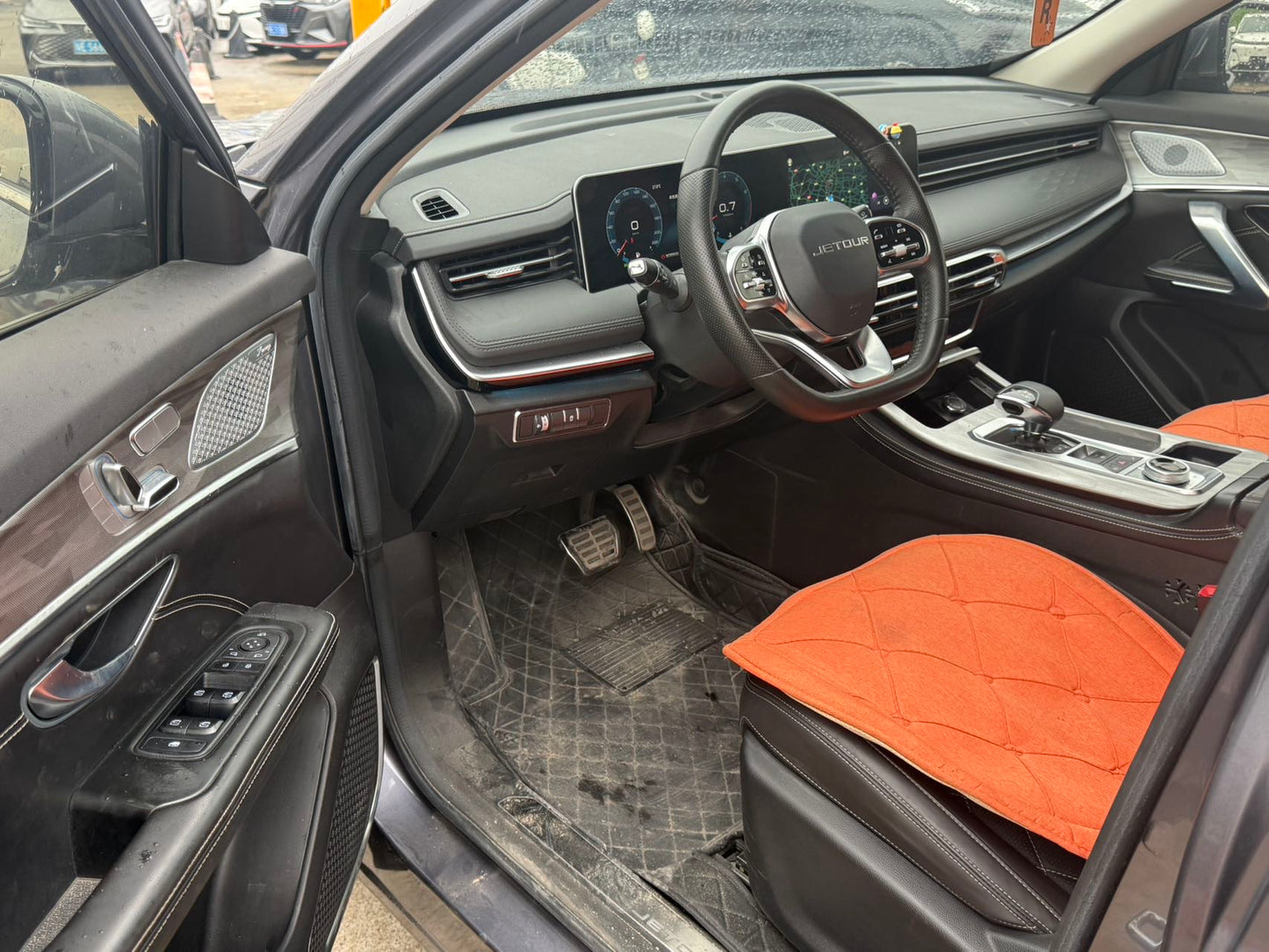 Jetour X70 PLUS 2023 1.6T DCT Strong Version 7-seat