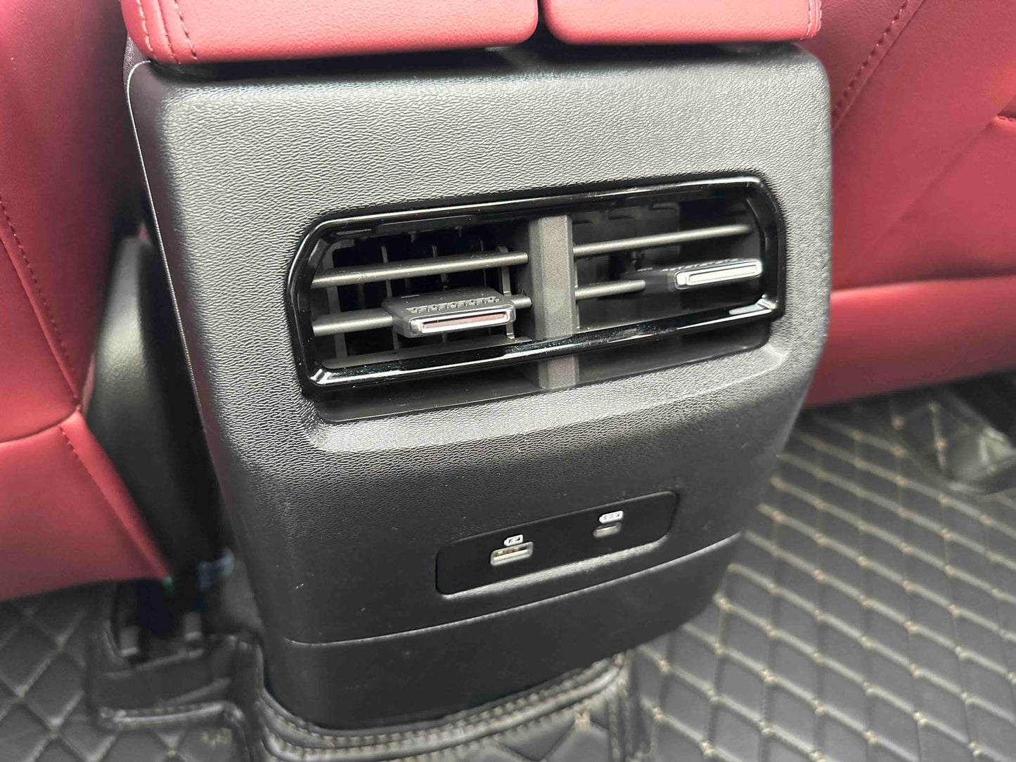 Jetour X70 PLUS 2025 Model 1.5T Luxury Version