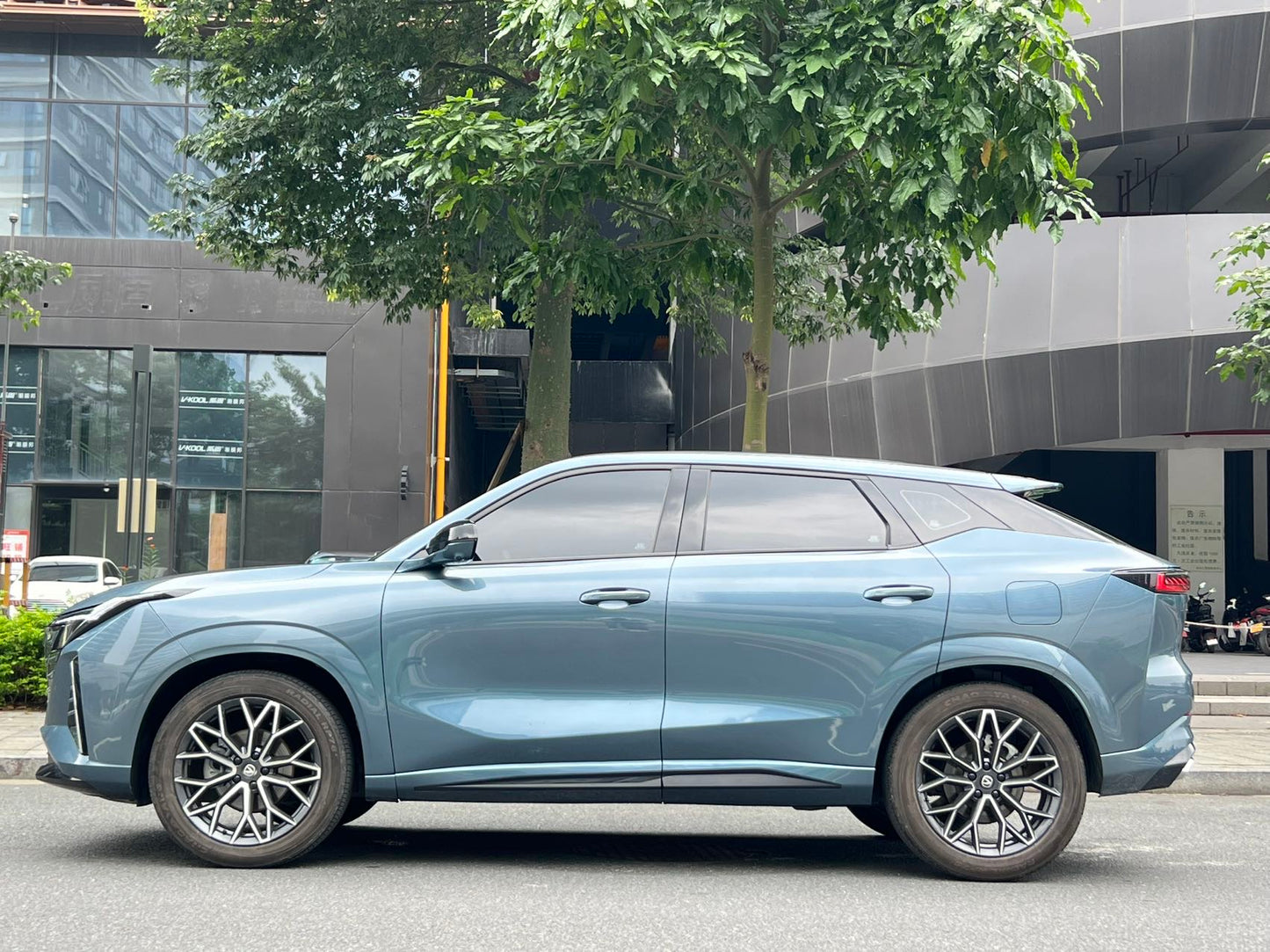 Changan UNI-Z 1.5T Deluxe
Reg. 