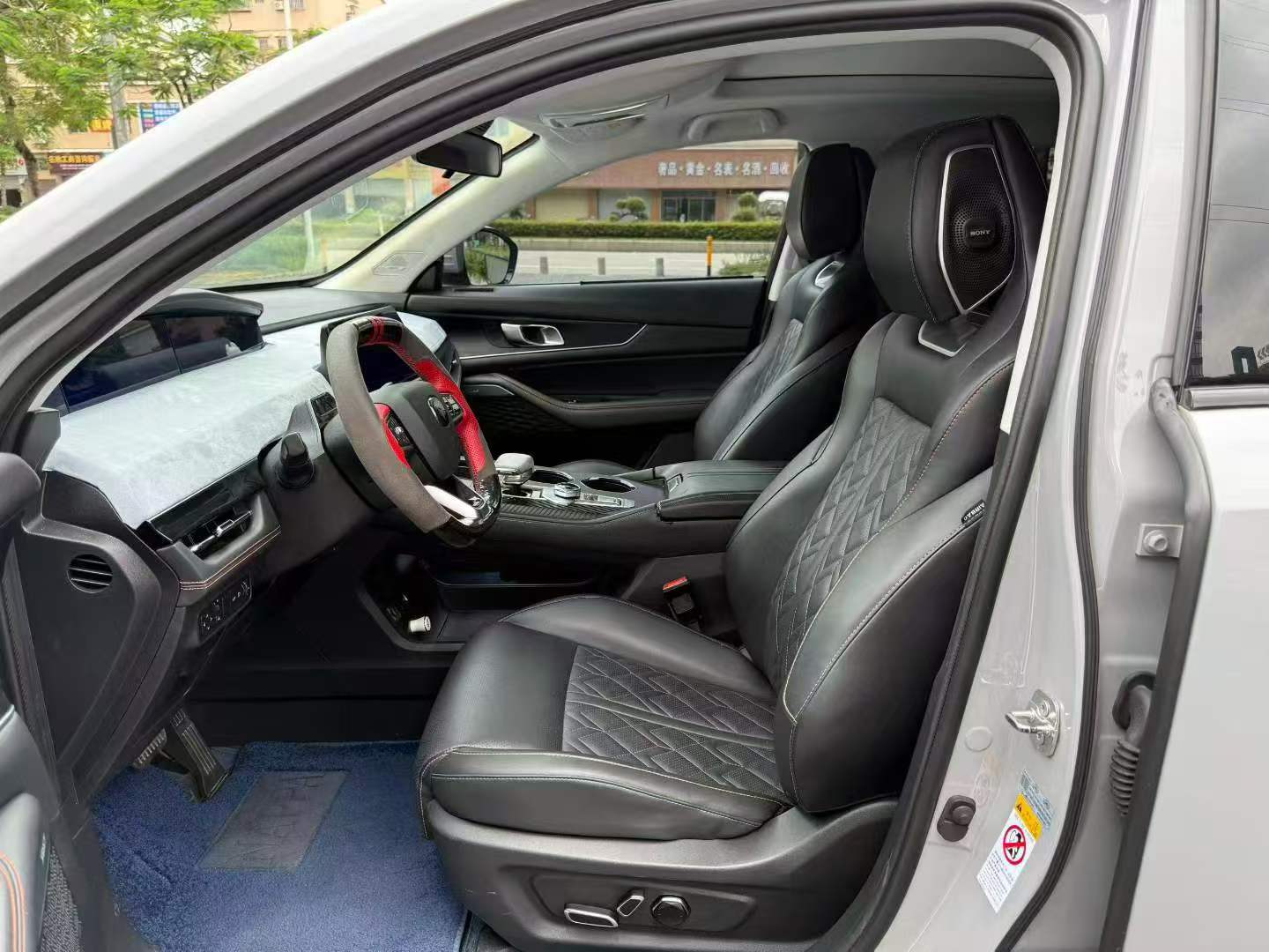 Premium Changan UNI-K 2021, 20000km, four-wheel drive.